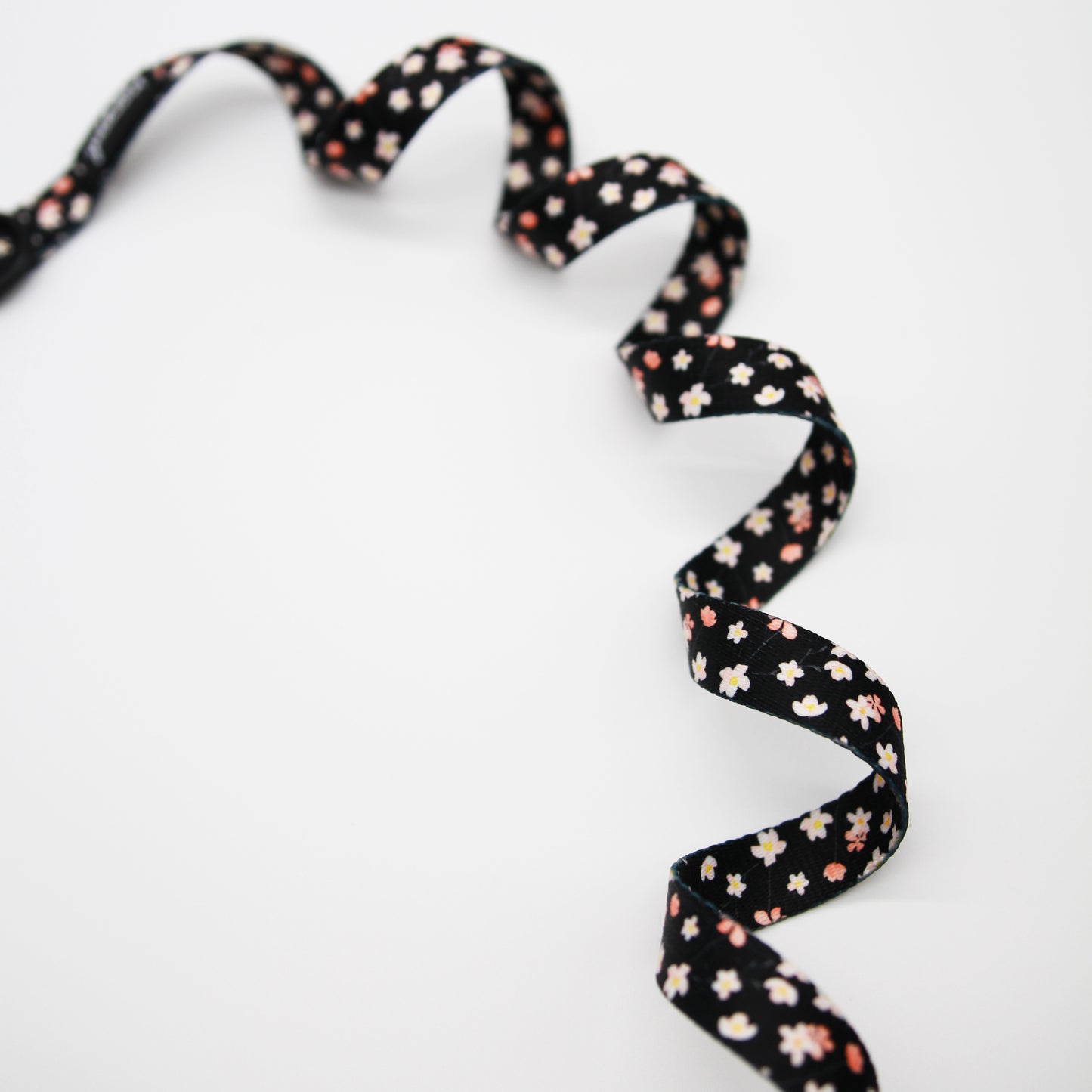 Adjustable Lead - Sweet Cherry Blossom